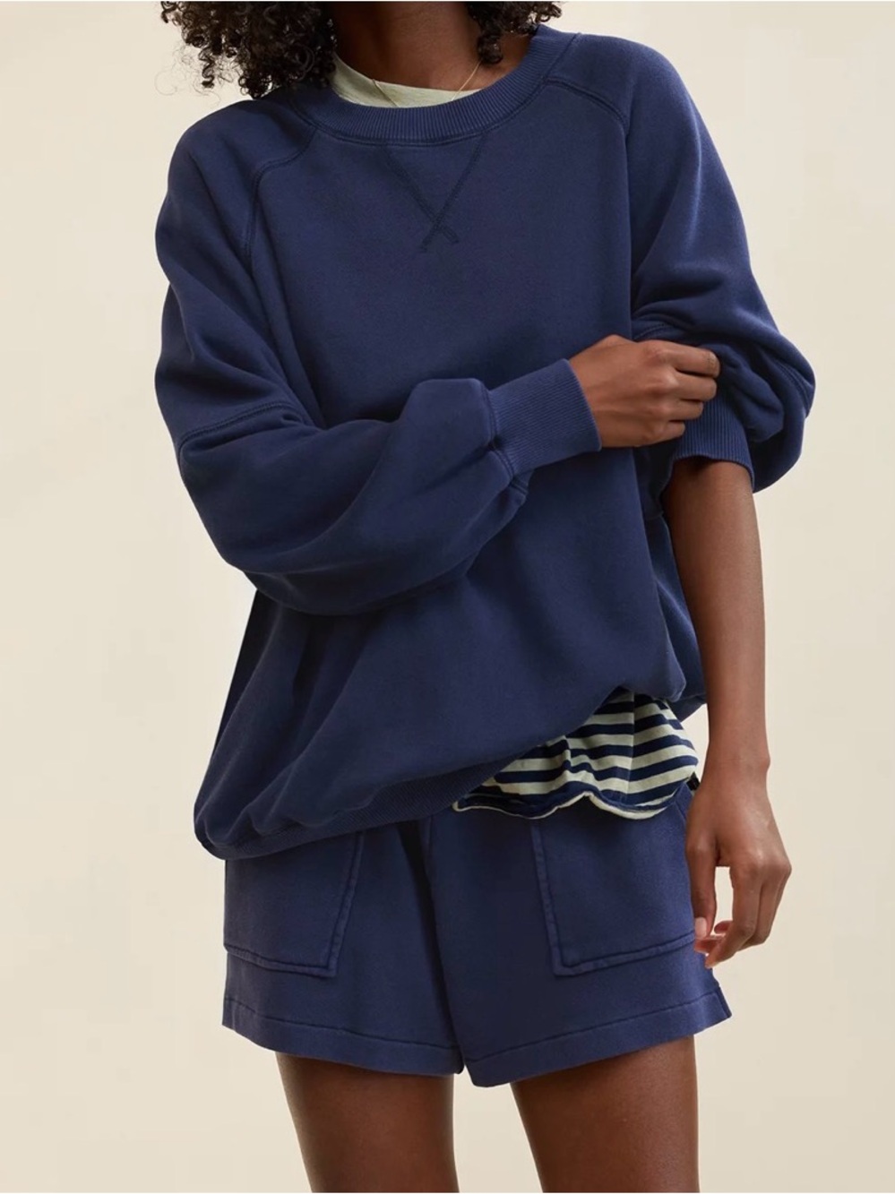 Aerie womenβs navy Go-To Boyfriend oversized Sweatshirt size XS